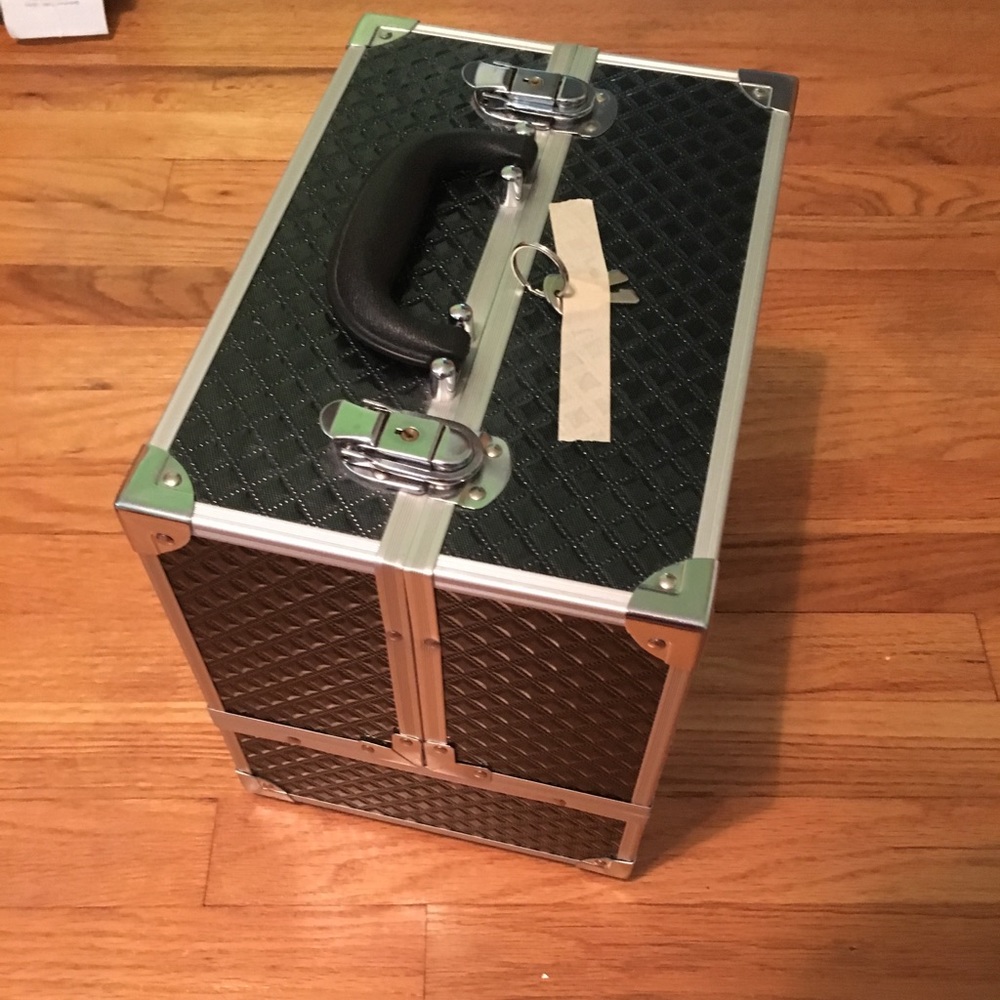 Caboodles Makeup Case